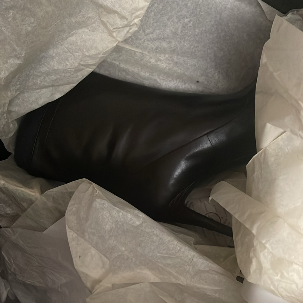 Coach boots 9.5M - Picture 4 of 5